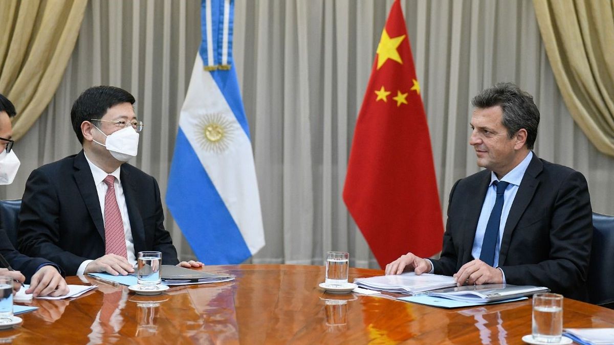 Sergio Massa llegará este lunes a China.