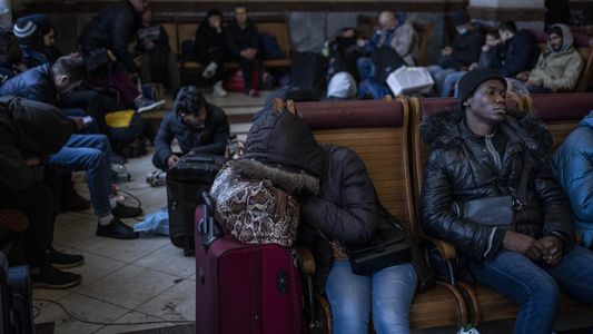 Por qué Lviv es un punto clave para los refugiados que escapan de Ucrania