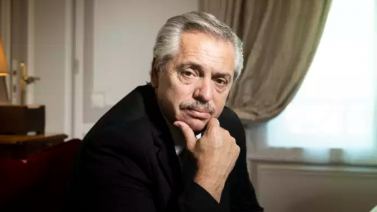 El fuego amigo se hizo ensordecedor y Alberto decidió pasar al ataque contra las críticas del kirchnerismo