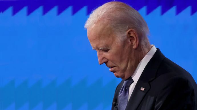 Los demócratas encienden las alarmas por Joe Biden y ponen en marcha un plan para bajarlo