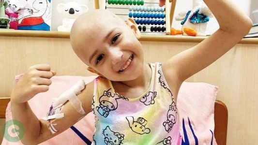 El innovador tratamiento con el que una nena argentina de 8 años logró vencer a la leucemia