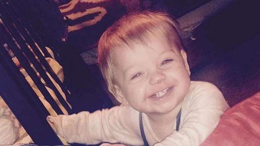 Un bebé de 11 meses murió tras caerse en una olla con agua hirviendo