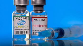 Pfizer pide aplicar a todos los adultos una tercera dosis de su vacuna contra el coronavirus (Foto: archivo).