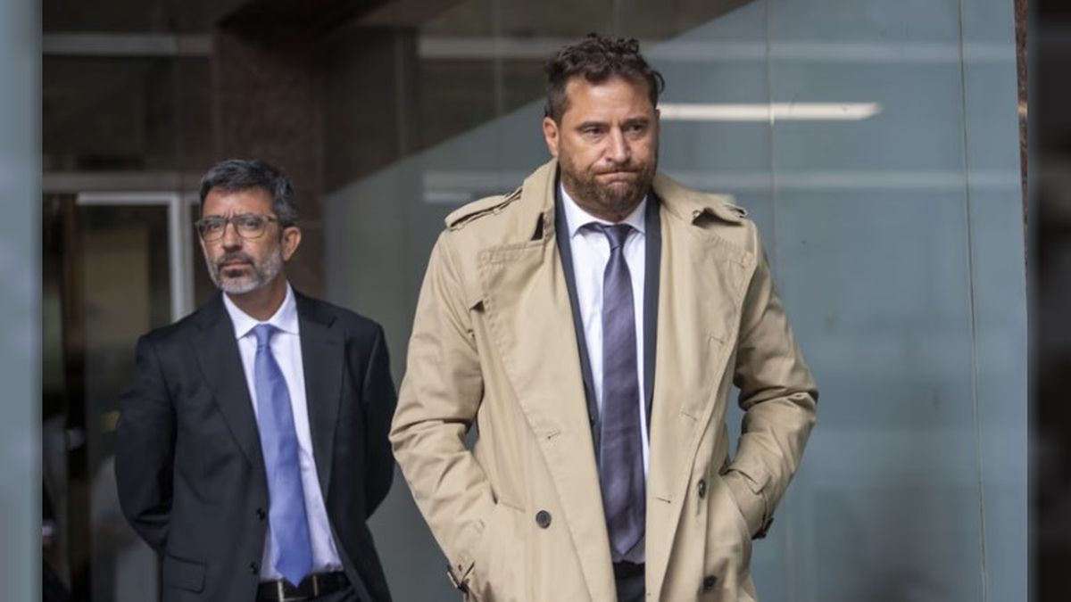 Los fiscales Patricio Ferrari y Cosme Iribarren solicitaron una condena de 12 años de prisión para Leopoldo Luque. (Foto: NA)
