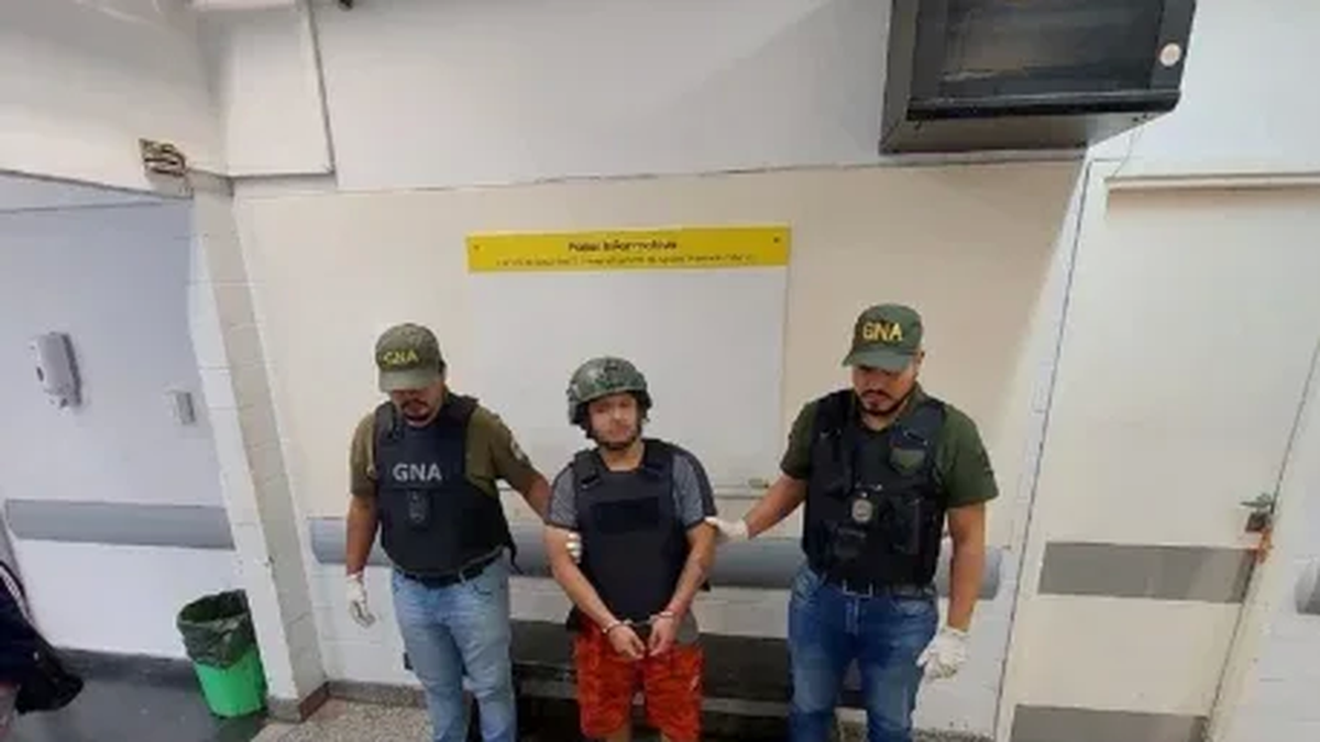 Bandido fue detenido en le hospital cuando fue a acompañar a su novia. (Foto: Gendarmería)