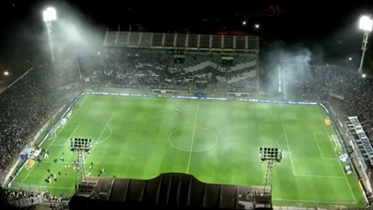 Gases lacrimógenos y balas de goma: los videos de cómo comenzó el escándalo en Gimnasia-Boca