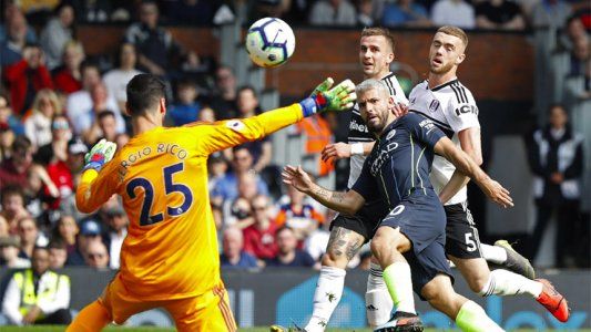 Con un gol de Agüero, Manchester City le ganó 2-0 a Fulham y recuperó la punta de la Premier League