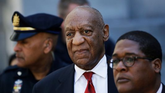 Bill Cosby libre, justicia anula su condena