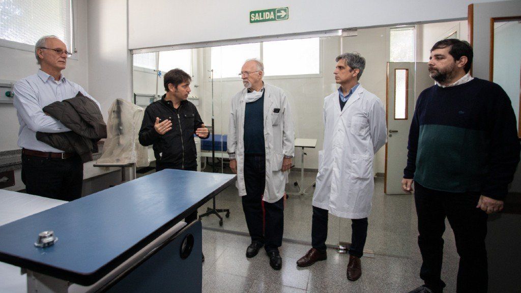 15 miembros del personal de salud de un hospital que visitó Kicillof están infectados con coronavirus