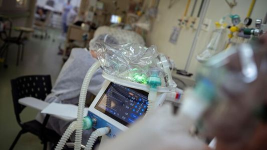 Cinco detenidos, 250 aislados y 17 casos: las repercusiones del contagio de la variante Delta en Córdoba