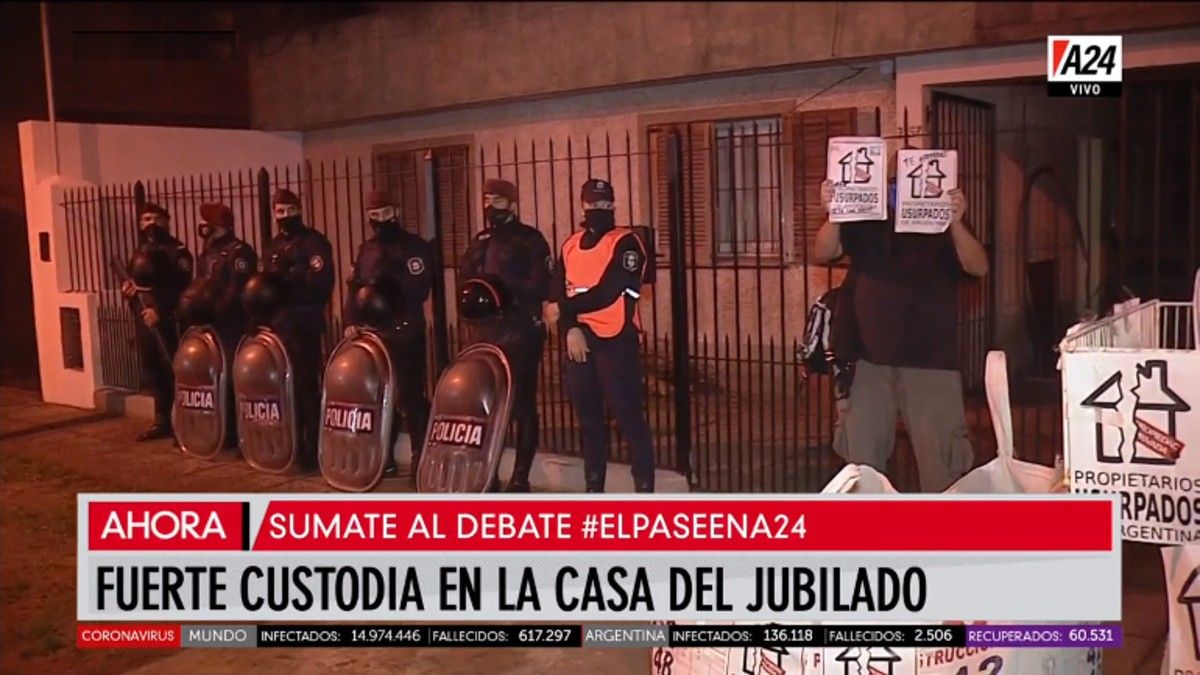 Fuerte custodia en la casa del jubilado por temor a represalias por parte de la familia del delincuente