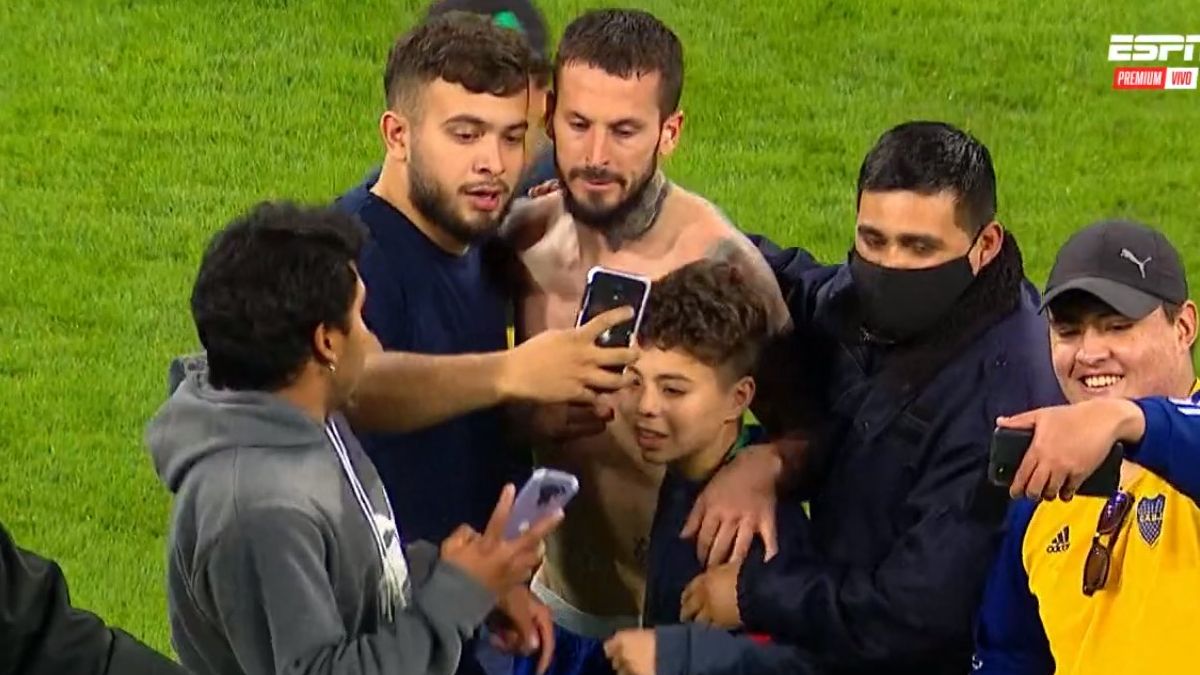 Boca perdió pero sus hinchas se fotografiaron con los ídolos.&nbsp;