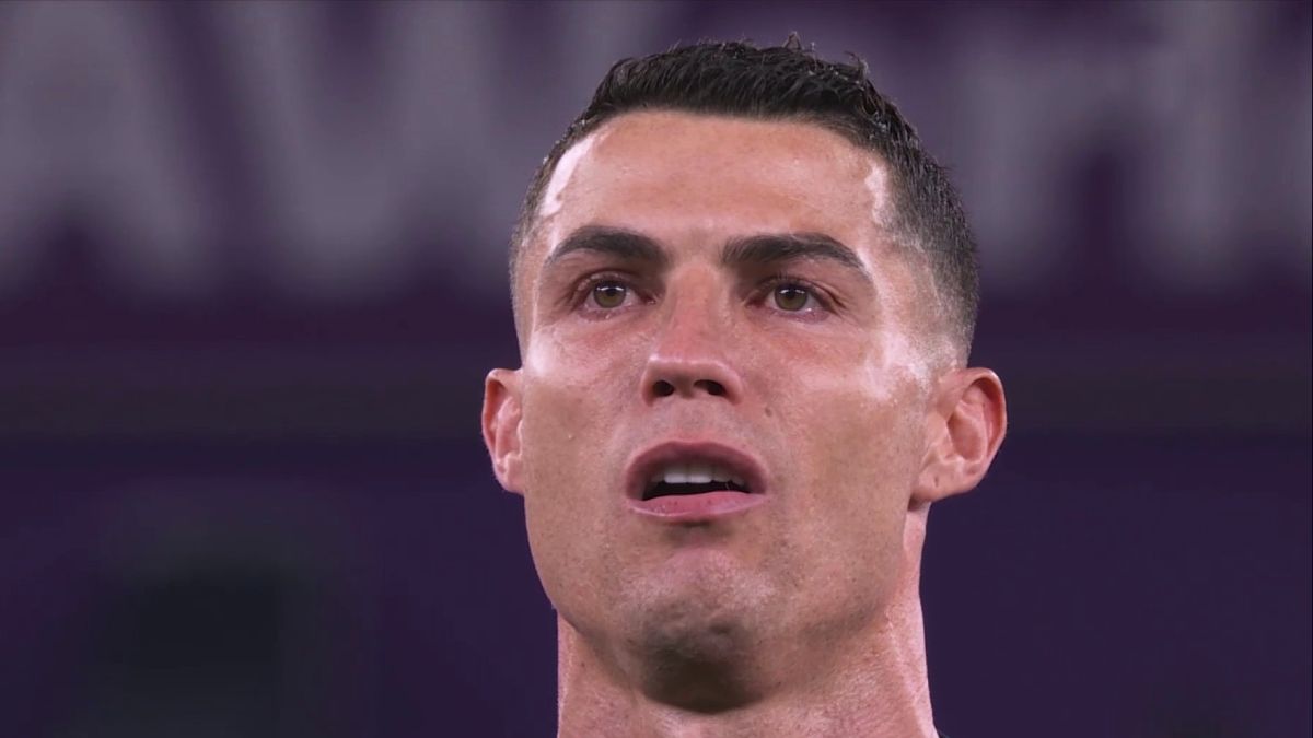 Cristiano Ronaldo y sus lágrimas en el himno de Portugal. 