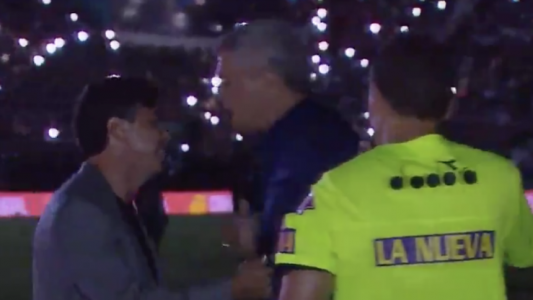 Gallardo se enojó porque pensó que el corte de luz era adrede y Crespo explotó: no lo puedo creer