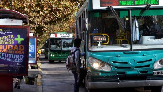Agosto llega con aumentos: subirán las tarifas, el gas, los transportes y las prepagas