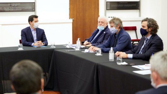 El pedido de intendentes al verborrágico Axel y el dilema Alberto en una cuarentena que se desinfla
