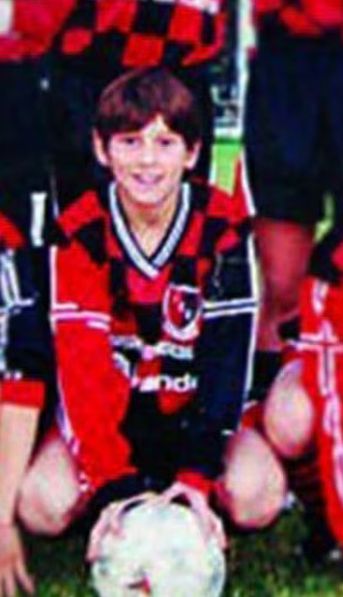 Revelaron el apodo desconocido que tenía Messi en las inferiores de Newells: Le decían...