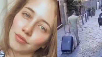 Video: una turista argentina murió en plena calle de Napolés en un trágico accidente