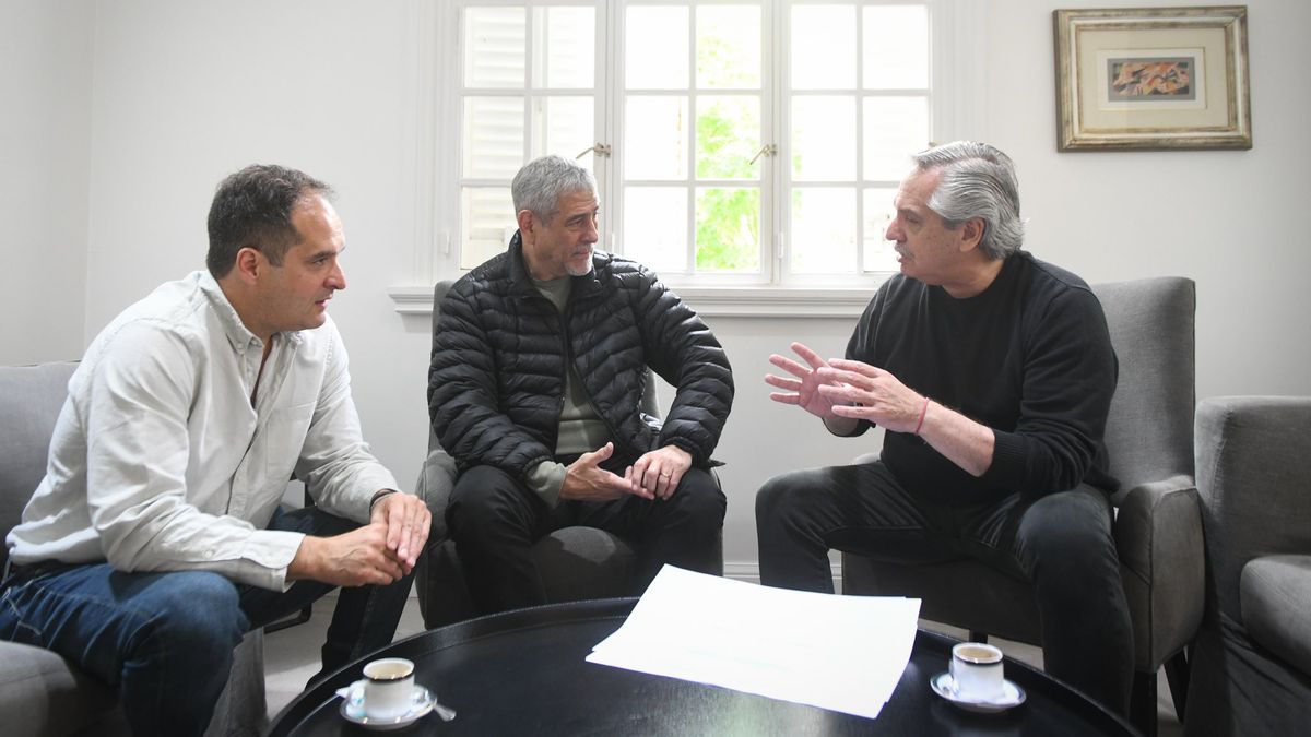 Alberto Fern&aacute;ndez anunci&oacute; v&iacute;a Twitter este domingo la salida del ministro de Desarrollo Territorial y H&aacute;bital, Jorge Ferraresi. (Foto: archivo)