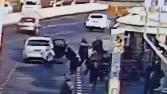 Nuevo atentado terrorista en Jerusalén: el momento del tiroteo que dejó 3 muertos