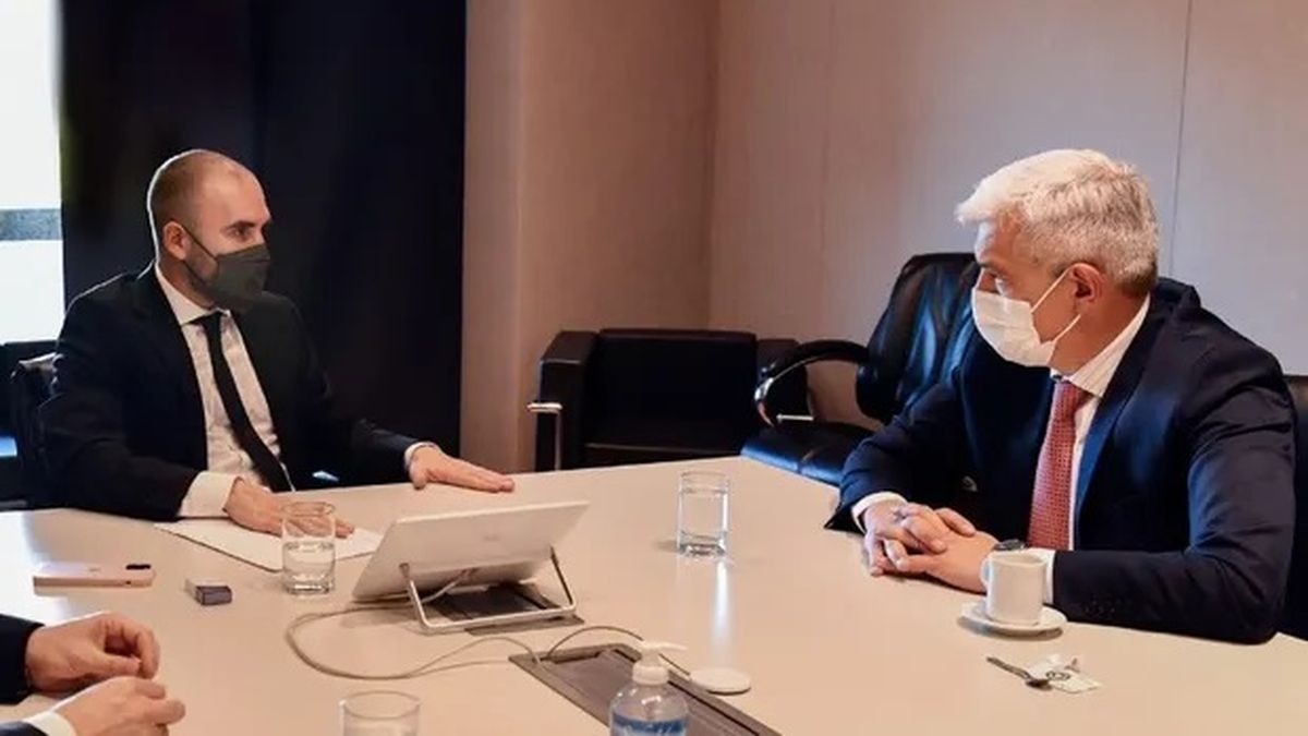 Mart&iacute;n Guzm&aacute;n y Juli&aacute;n Dom&iacute;nguez, aseguraron que el gobierno no tiene entre sus proyectos un aumento en las al&iacute;cuotas de los derechos de exportaci&oacute;n