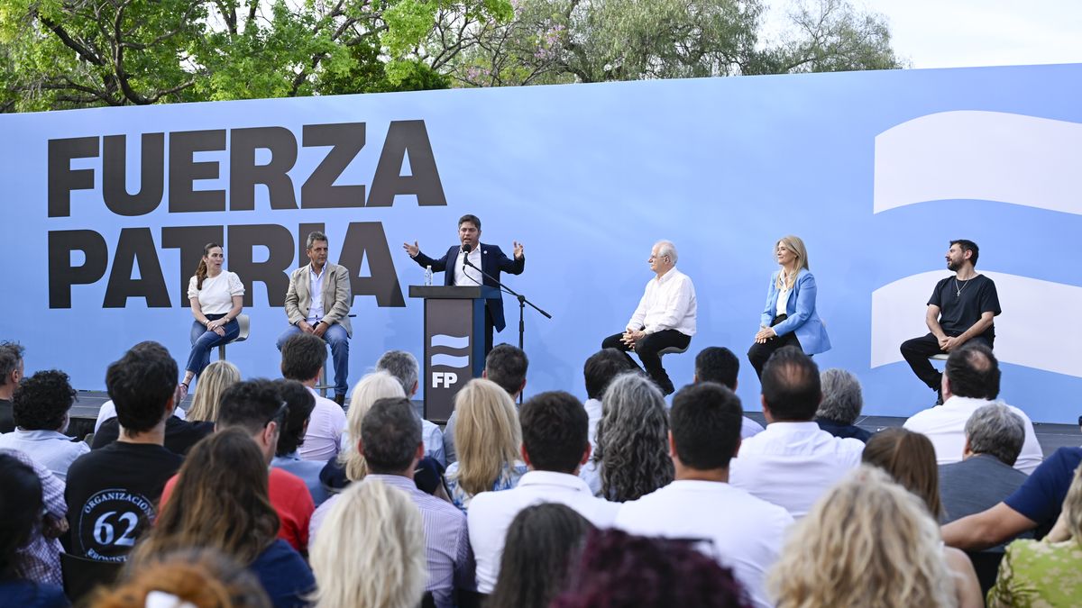 Kicillof encabezó al acto de cierre de Fuerza Patria en San Martín. (Foto: prensa PBA).