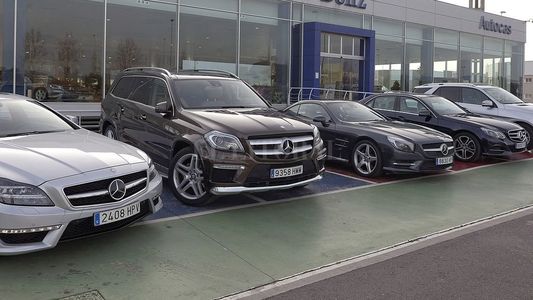 El Gobierno investigará a quienes compren autos de más de $5 millones