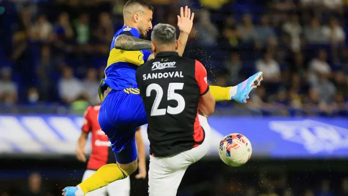 Boca visita a Colón en Santa Fe.&nbsp;