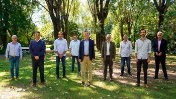 Mauricio Macri, junto a los intendentes de Juntos por el Cambio (Foto: archivo). Mauricio Macri, junto a los intendentes de Juntos por el Cambio (Foto: archivo).