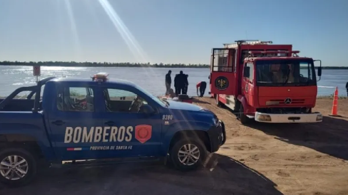 Una pareja cayó con su auto al río Paraná
