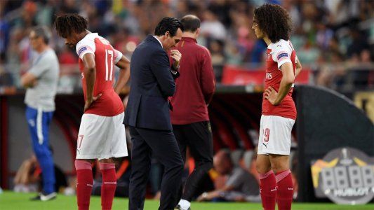 La maldición del Arsenal en torneos europeos: no levanta un trofeo desde hace 25 años
