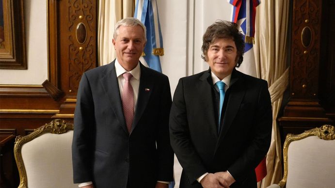 Antes de la cadena nacional por Malvinas, Milei viaja a Chile para reunirse con Kast