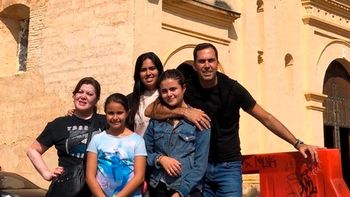 Emotivo reencuentro de Martín Arévalo con su hermana y sus sobrinas: Hace mucho tiempo no lloraba
