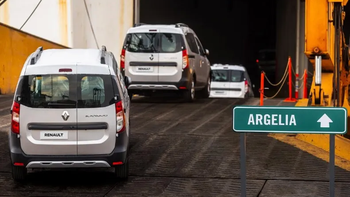 Primera exportación a Argelia de un vehículo producido en Córdoba