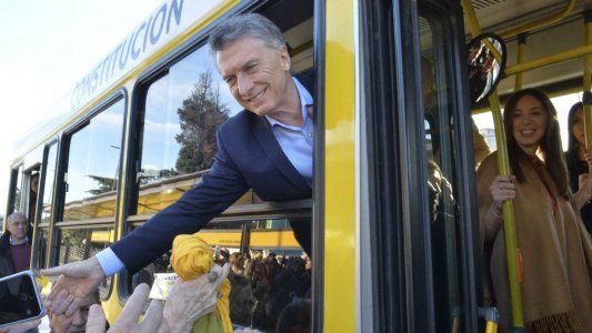 Macri sigue con las promesas de campaña: seis nuevos metrobuses, trenes, autopistas y una nueva revolución de los aviones