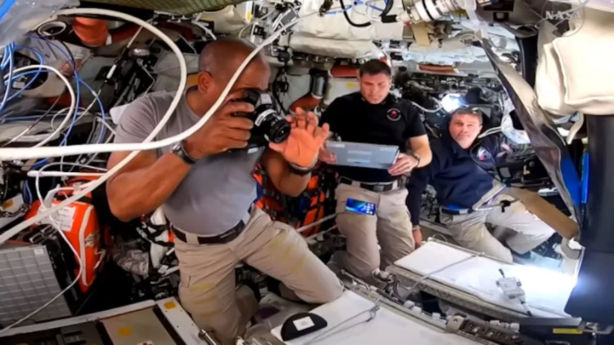 La NASA inform&oacute; que la nave ya recorri&oacute; el 50% de su trayecto hacia el sat&eacute;lite natural de la Tierra.