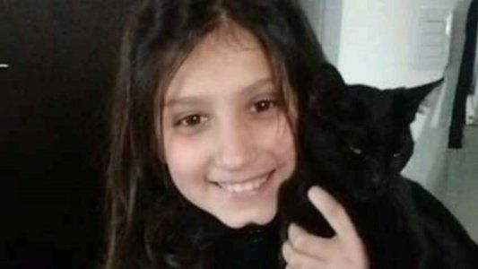 A pesar de que detuvieron a dos personas, sigue la búsqueda de Abril, casa por casa, en Punta Indio