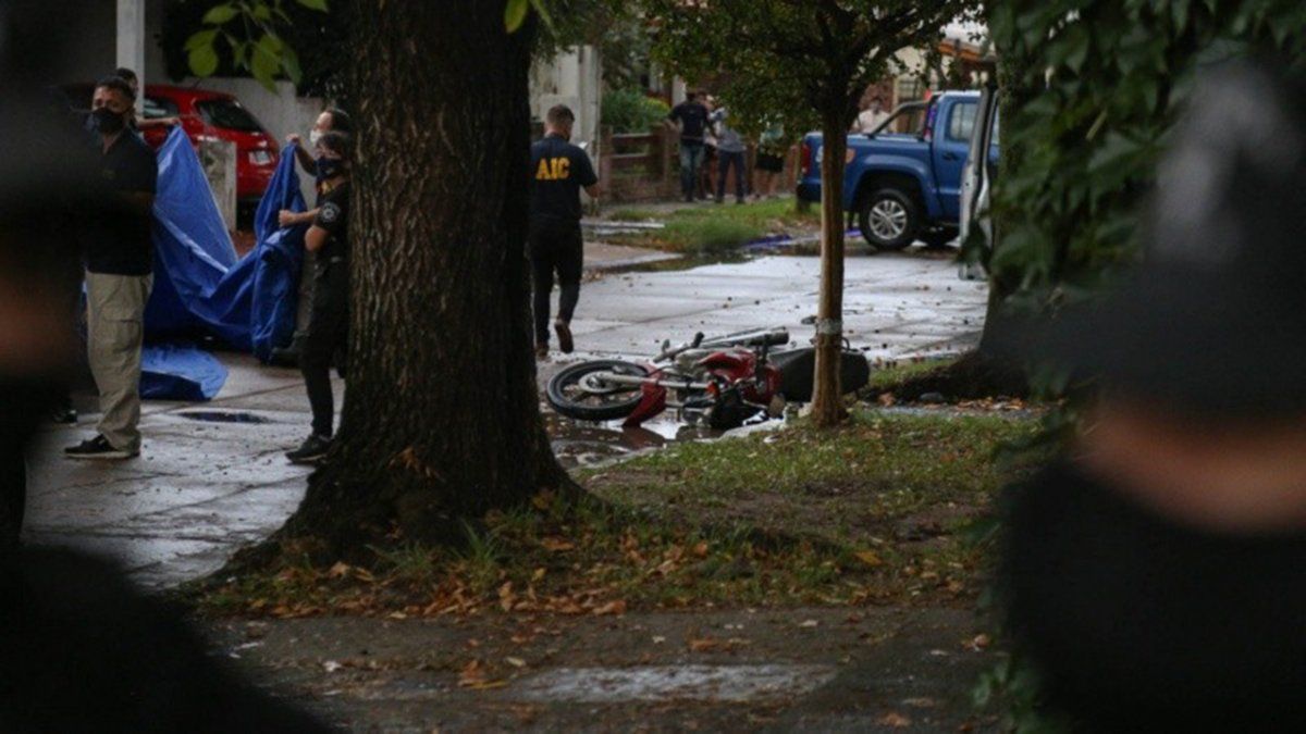 Persiguió Atropelló Y Mató A Dos Ladrones Que Le Robaron Una Mochila