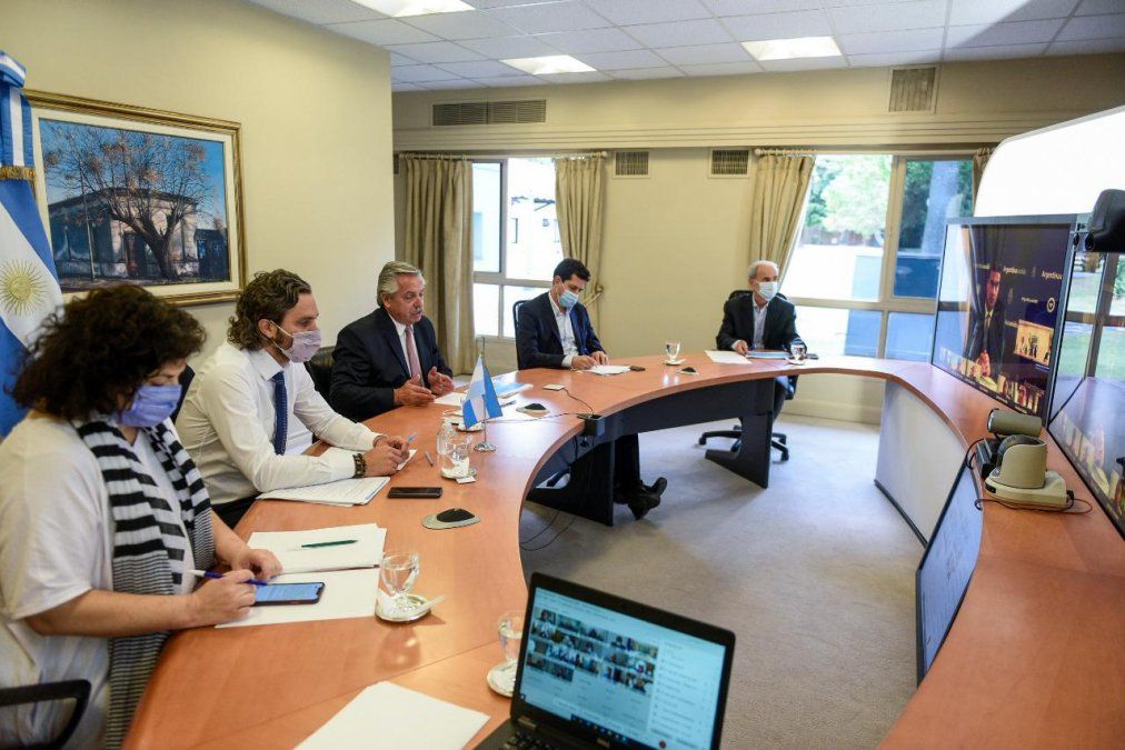 Alberto se reúne por Zoom con gobernadores (Axel y Horacio, incluidos) para analizar la situación epidemiológica
