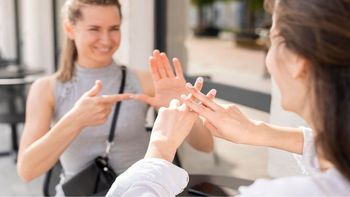 Día Nacional de las Personas Sordas: ¿Cuál es su lenguaje?