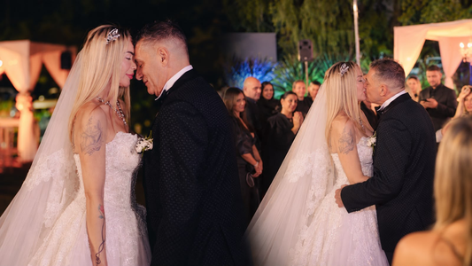 Las fotos y el video del casamiento de El Turco García y Mariela Prieto: un beso apasionado, emoción y famosos