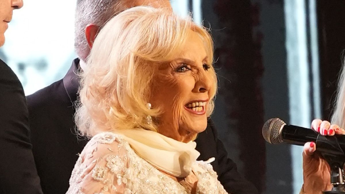 Mirtha Legrand recibió el Martín Fierro de Cine de brillante y pidió que no se cierre el INCAA