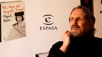 Ecos de una vida intensa y singular: la autobiografía de Miguel Bosé.