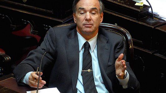 Pichetto reclama un diálogo “serio” con las provincias y cuestiona la “mala praxis” del Gobierno ante la crisis