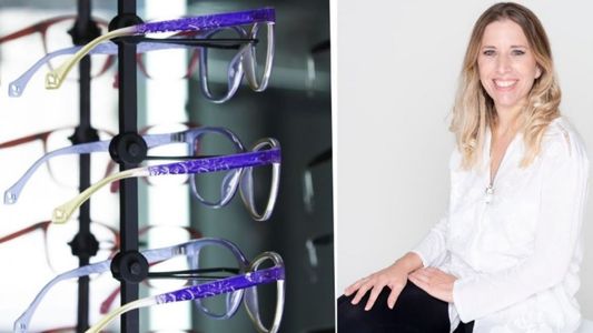 Sus padres invirtieron los ahorros para vender anteojos y ahora exporta a 24 países