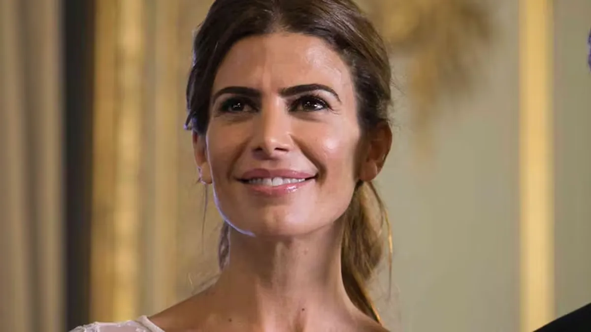 La foto íntima de Juliana Awada con su hija en una playa paradisíaca que sorprendió