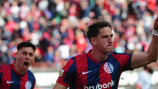 San Lorenzo le ganó 2-0 a Instituto y quedó a dos puntos del líder River