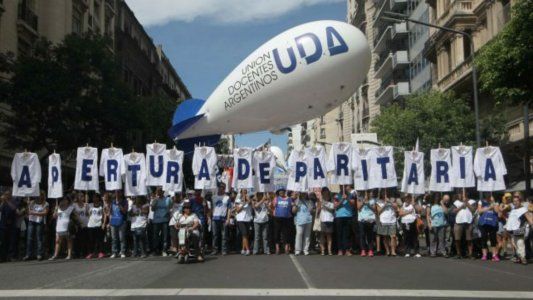 Revés judicial para los docentes que querían una paritaria nacional