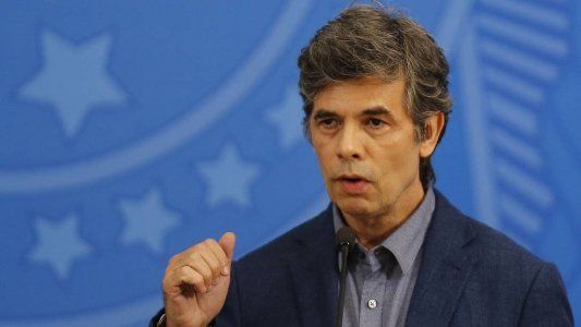 Brasil: antes de cumplir un mes en el cargo, renunció el ministro de Salud de Bolsonaro