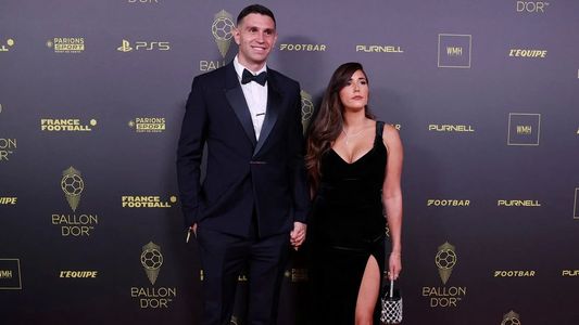 Emiliano Dibu Martínez y una frase picante contra los competidores de Messi por el Balón de Oro 2023